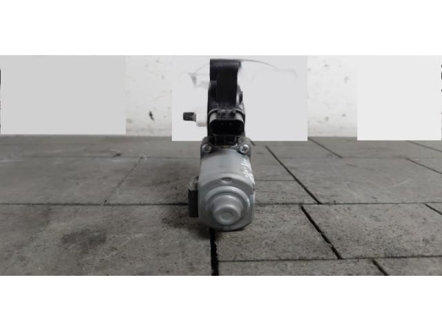 bontott HYUNDAI TUCSON II Jobb hátsó Ablakemelő Motor