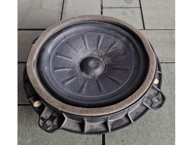 bontott HYUNDAI TUCSON II Jobb hátsó Hangszóró