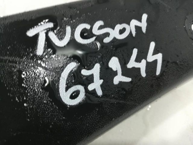 bontott HYUNDAI TUCSON II Jobb hátsó Sárvédő Gumi