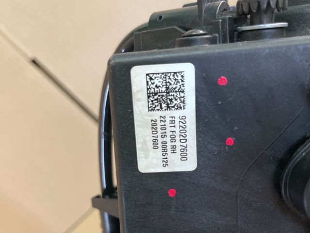 bontott HYUNDAI TUCSON II Jobb Ködfényszóró