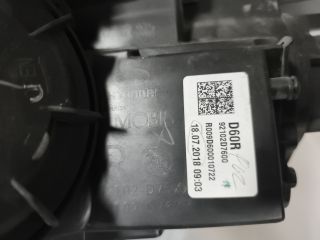 bontott HYUNDAI TUCSON II Jobb Ledes Fényszóró