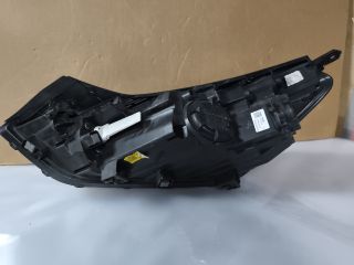 bontott HYUNDAI TUCSON II Jobb Ledes Fényszóró