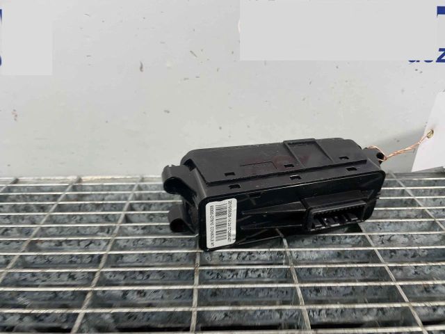 bontott HYUNDAI TUCSON II Kapcsoló (Magában)