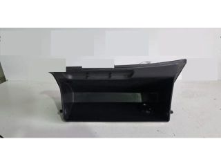 bontott HYUNDAI TUCSON II Kesztyűtartó