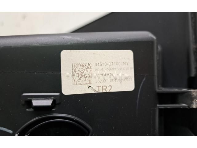 bontott HYUNDAI TUCSON II Kesztyűtartó