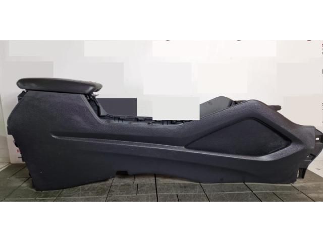 bontott HYUNDAI TUCSON II Könyöklő