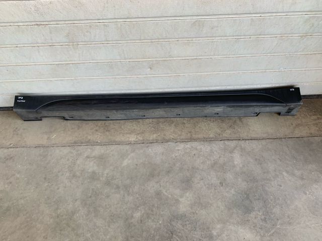 bontott HYUNDAI TUCSON II Küszöb Burkolat