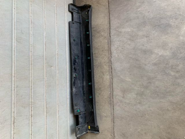 bontott HYUNDAI TUCSON II Küszöb Burkolat