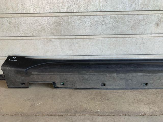 bontott HYUNDAI TUCSON II Küszöb Burkolat