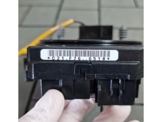 bontott HYUNDAI TUCSON II Légzsák Átvezető Szalagkábel