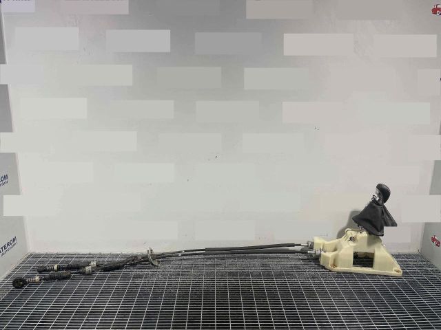 bontott HYUNDAI TUCSON II Váltógomb