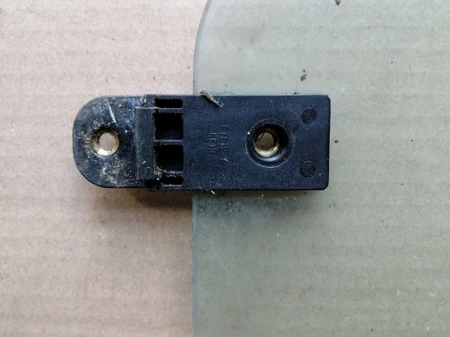 bontott HYUNDAI TUCSON Jobb első Ablak