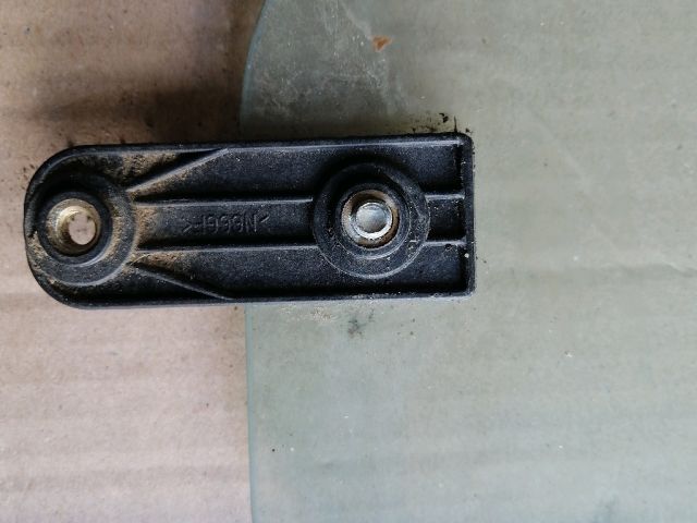 bontott HYUNDAI TUCSON Jobb első Ablak