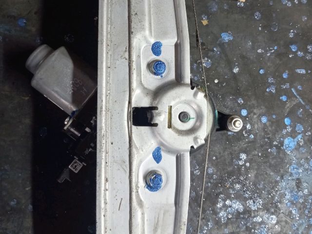 bontott HYUNDAI TUCSON Jobb első Ablakemelő Szerkezet (Elektromos)