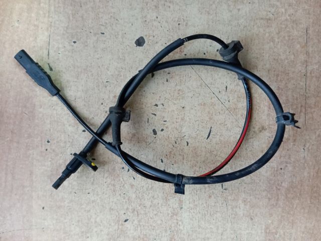 bontott HYUNDAI TUCSON Jobb első ABS Jeladó