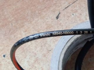 bontott HYUNDAI TUCSON Jobb első ABS Jeladó