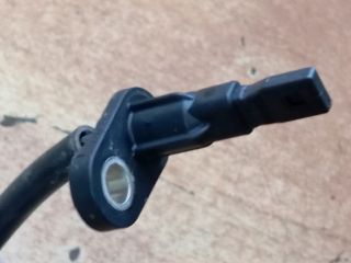 bontott HYUNDAI TUCSON Jobb első ABS Jeladó