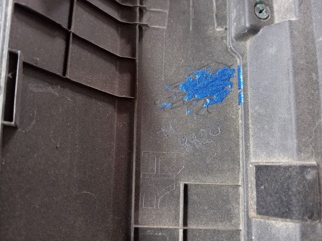 bontott HYUNDAI TUCSON Jobb első Ajtó Díszléc