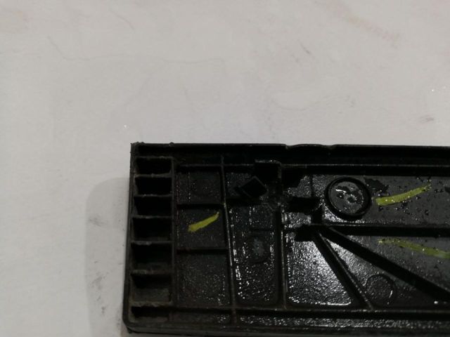 bontott HYUNDAI TUCSON Jobb első Ajtó Díszléc