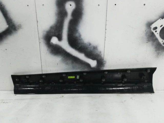 bontott HYUNDAI TUCSON Jobb első Ajtó Díszléc