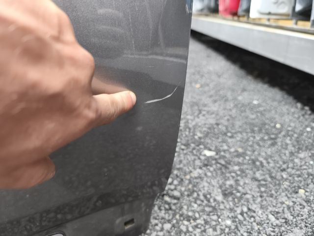 bontott HYUNDAI TUCSON Jobb első Ajtó (Üres lemez)