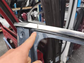 bontott HYUNDAI TUCSON Jobb első Ajtó (Üres lemez)