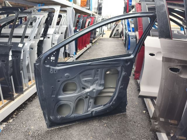 bontott HYUNDAI TUCSON Jobb első Ajtó (Üres lemez)