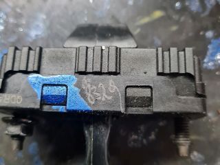 bontott HYUNDAI TUCSON Jobb első Ajtóhatároló