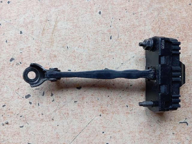 bontott HYUNDAI TUCSON Jobb első Ajtóhatároló