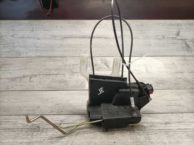 bontott HYUNDAI TUCSON Jobb első Ajtózár