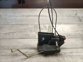 bontott HYUNDAI TUCSON Jobb első Ajtózár