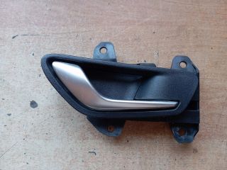 bontott HYUNDAI TUCSON Jobb első Belső Kilincs