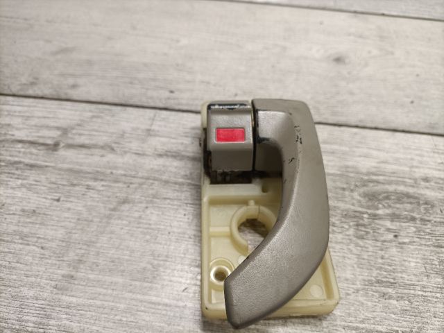 bontott HYUNDAI TUCSON Jobb első Belső Kilincs