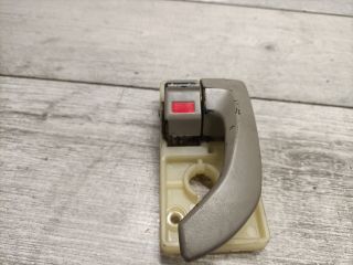 bontott HYUNDAI TUCSON Jobb első Belső Kilincs