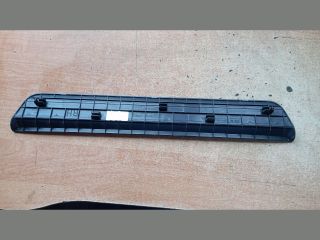 bontott HYUNDAI TUCSON Jobb első Belső Küszöb Burkolat