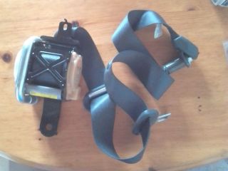 bontott HYUNDAI TUCSON Jobb első Biztonsági Öv