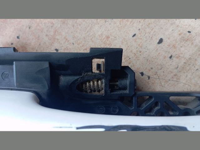 bontott HYUNDAI TUCSON Jobb első Külső Kilincs