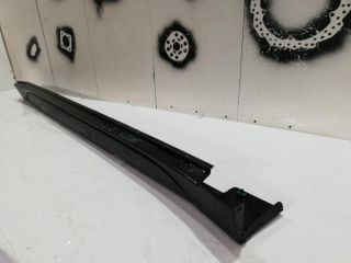 bontott HYUNDAI TUCSON Jobb első Küszöb Díszléc