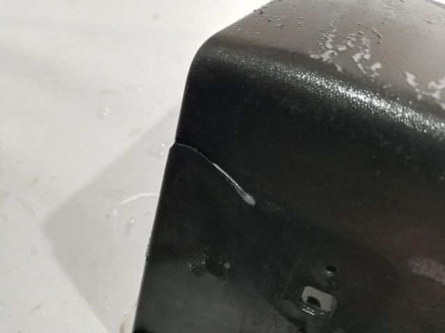 bontott HYUNDAI TUCSON Jobb első Küszöb Díszléc