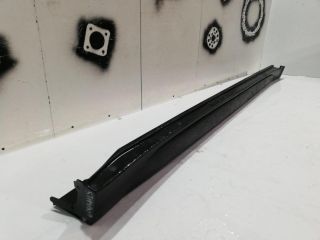 bontott HYUNDAI TUCSON Jobb első Küszöb Díszléc