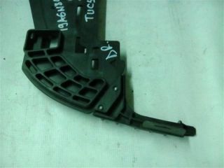 bontott HYUNDAI TUCSON Jobb első Oldal Lökhárító Tartó (Műanyag)