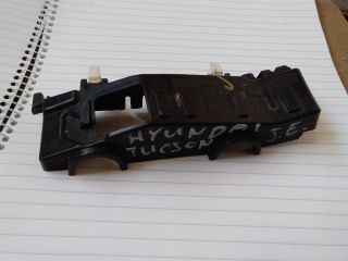 bontott HYUNDAI TUCSON Jobb első Oldal Lökhárító Tartó (Műanyag)
