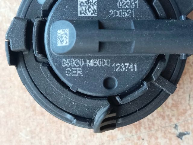 bontott HYUNDAI TUCSON Jobb első Oldal Ütközés Érzékelő