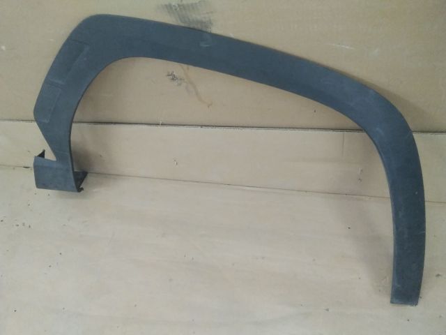 bontott HYUNDAI TUCSON Jobb első Sárvédő Díszléc