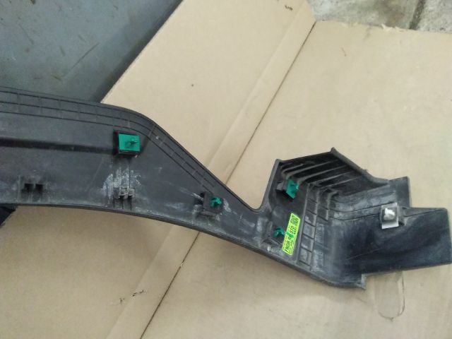 bontott HYUNDAI TUCSON Jobb első Sárvédő Díszléc