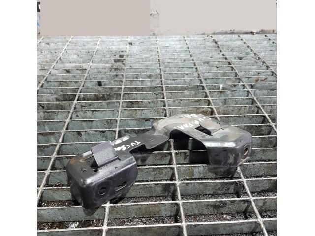 bontott HYUNDAI TUCSON Jobb Fényszóró Tartó