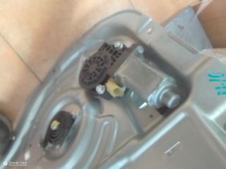 bontott HYUNDAI TUCSON Jobb hátsó Ablakemelő Motor