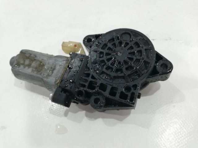 bontott HYUNDAI TUCSON Jobb hátsó Ablakemelő Motor