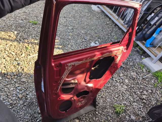 bontott HYUNDAI TUCSON Jobb hátsó Ajtó (Üres lemez)