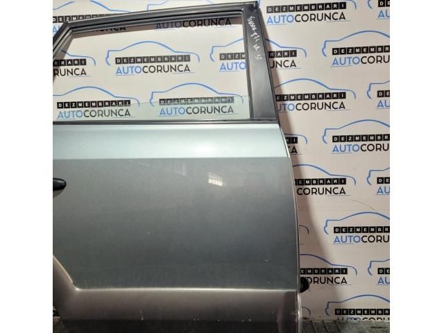 bontott HYUNDAI TUCSON Jobb hátsó Ajtó (Üres lemez)